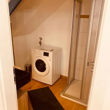 Felix Living 3, Doppelbett, Parkplatz, Ruhig&praktisch Lägenhet *